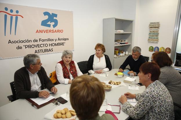 Ana González alerta sobre las «nuevas adicciones juveniles»