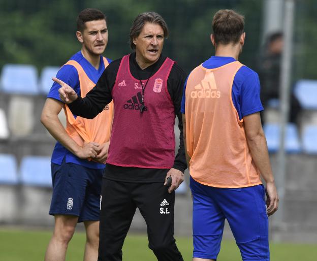 Real Oviedo | Egea medita cambios por primera vez