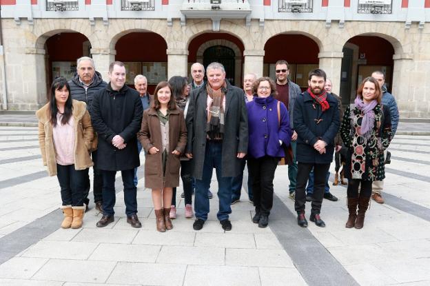 Cae la candidatura de Imagina Mieres por su vinculación con los pasquines