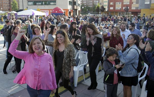 Somos se presenta en La Corredoria como la «única fuerza del cambio»