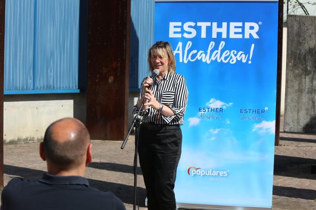 Llamazares anuncia un plan «para la mejora y mantener los barrios como el centro»