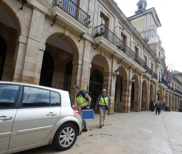 La Fiscalía investiga al excomisario de Oviedo por retirar una multa al coordinador de IU