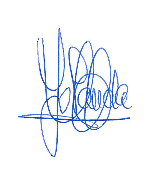 Una firma «infantil» para una mujer «responsable»