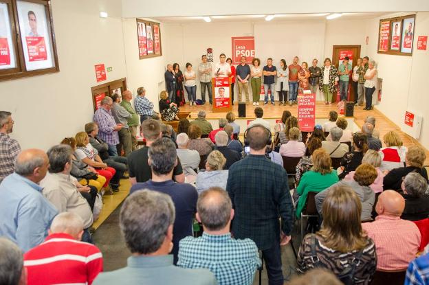 El PSOE de Lena muestra músculo