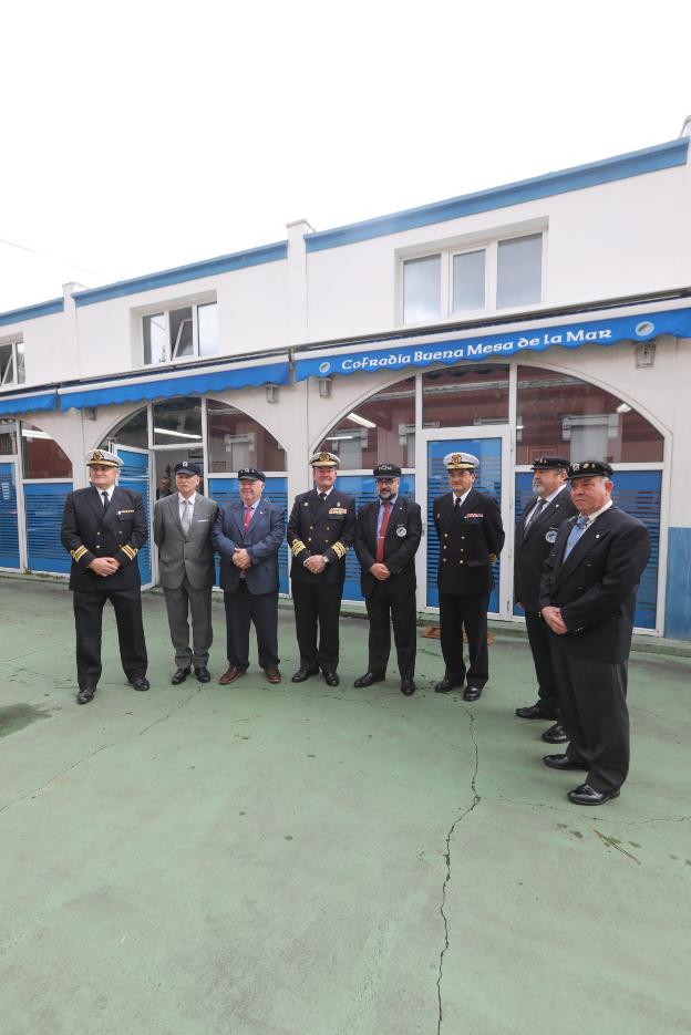 La Armada recibe la Llámpara Natural y destaca su «cercanía al ciudadano»