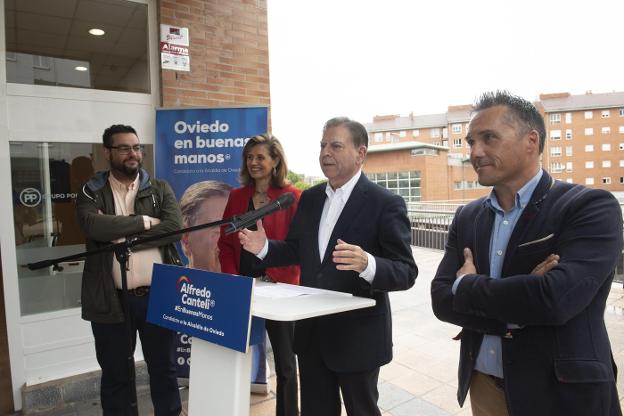 Canteli promete un pabellón multiusos para seis mil personas en Ciudad Naranco