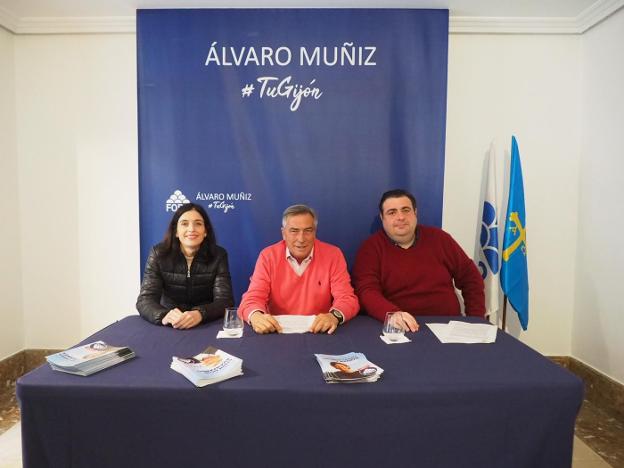 Muñiz plantea unificar las ayudas sociales para aumentar el control