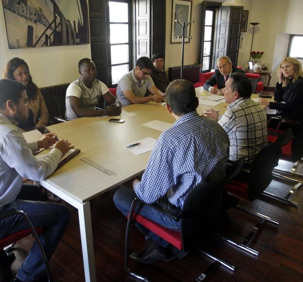 López anuncia la creación de un Consejo de la Migración