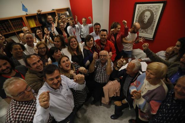 Elecciones municipales 26M: Los socialistas ganan por un concejal a la coalición Unidas por Llangréu