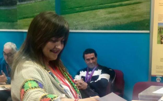 Los socialistas vuelven a ganar en Carreño, pero necesitarán pactar