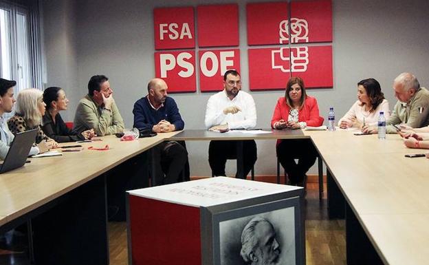 Elecciones Asturias 26M: Adrián Barbón «ve posibilidades» de mantener la Alcaldía de Oviedo