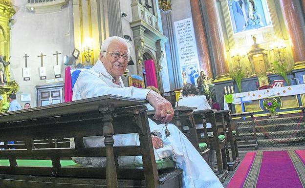 Padre Ángel: «Hay que quitar vallas y concertinas»