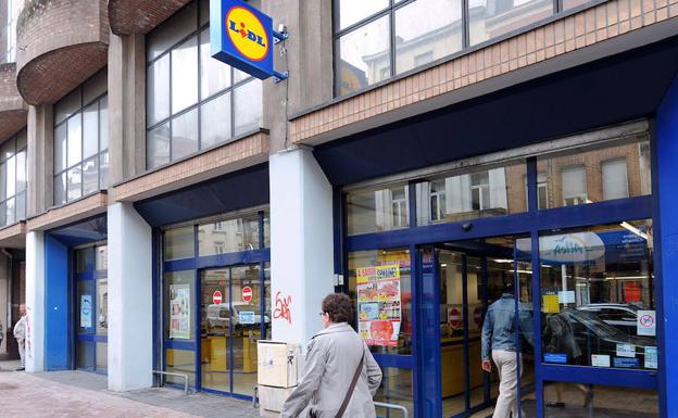 Lidl da un paso más en la eliminación del plástico con una medida pionera