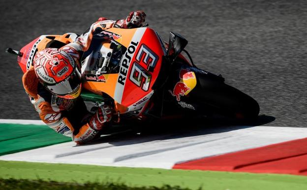 Márquez juega con las Ducati y pulveriza el récord de Mugello