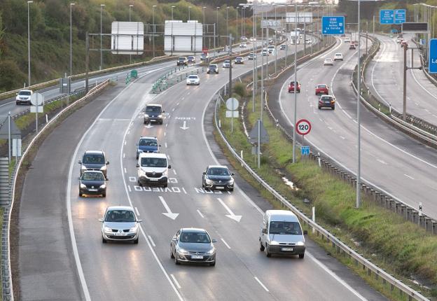 La capa de asfalto que se aplicará en la 'Y' reducirá un 15% el ruido del tráfico