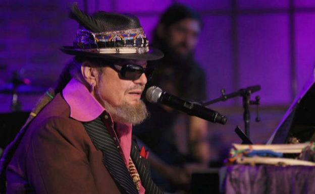 Muere el pianista Dr. John, emblema de la música de Nueva Orleans