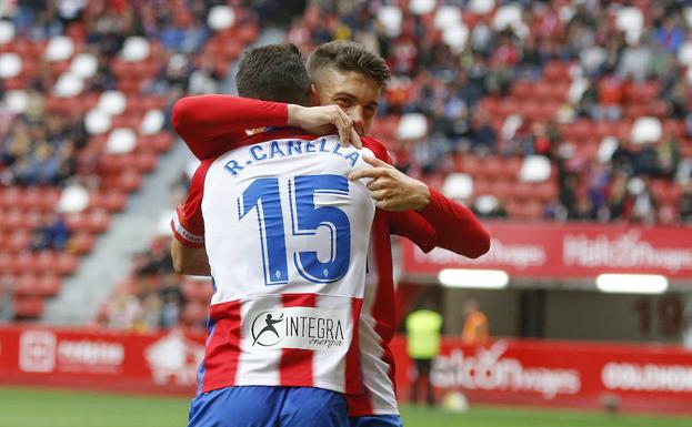 El Sporting homenajea a Canella en El Molinón