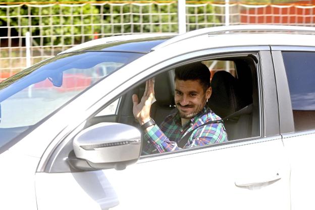 Un adiós entre interrogantes