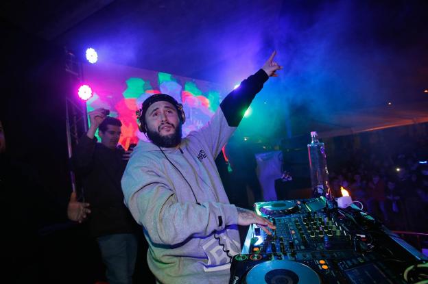 Kiko Rivera, plato fuerte de la noche de San Juan en las fiestas de Viesques