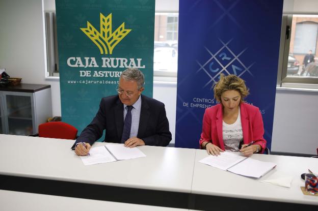 Valnalón y Caja Rural renuevan la financiación a emprendedores