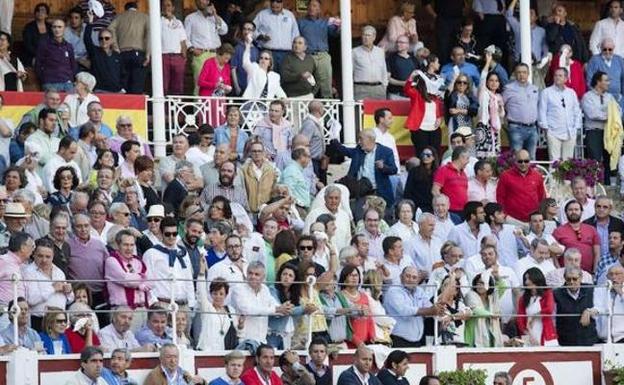 Las gradas del Bibio serán reforzadas con barandillas para mejorar su seguridad