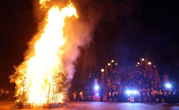 Canteli baraja el parque de Invierno para la hoguera de San Juan