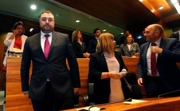 La bronca de Podemos y PSOE y el adiós de Vázquez siembran dudas sobre la gobernabilidad