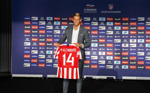 Marcos Llorente, al Metropolitano con su papá de la mano