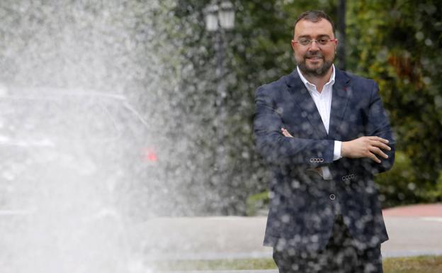 Barbón: «Estoy muy molesto con la actitud de Alcoa, que no ponga excusas de mal pagador»