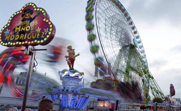 El verano se sube a la noria de la Semana Negra de Gijón