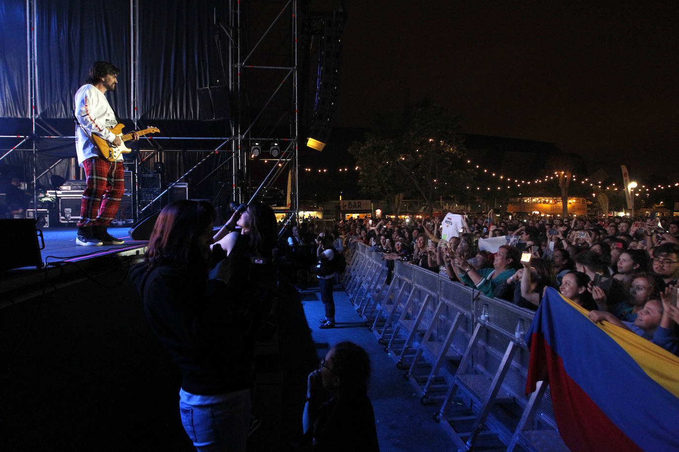 ¡Búscate en el concierto de Juanes en Gijón!