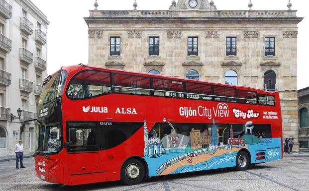 El nuevo Bus Turístico de Gijón estudia ampliar el servicio