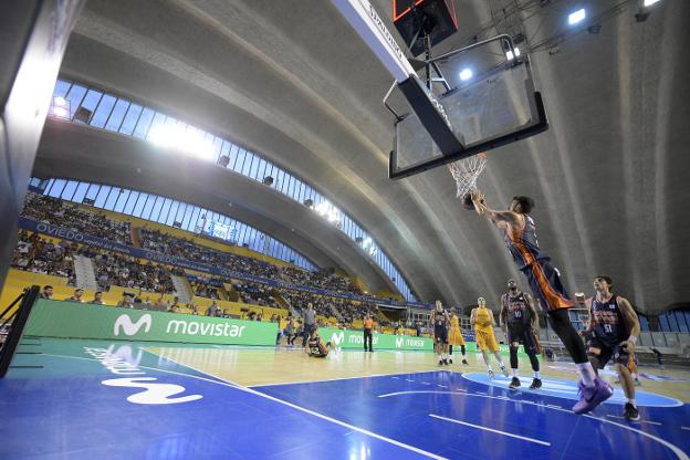 El Liberbank Oviedo plantea jugar en el Palacio de los Deportes hasta tener nuevo pabellón