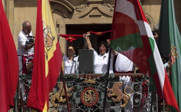 Una concejala pamplonesa de Navarra Suma denuncia a un edil de Bildu por darle patadas