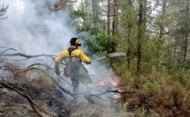 17 concejos de Asturias, en riesgo alto de incendios