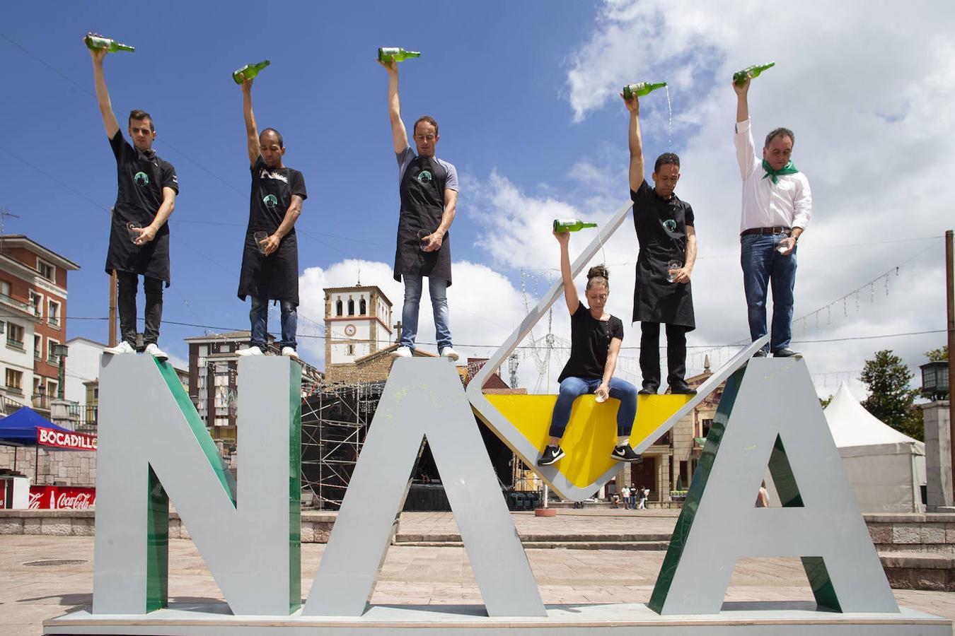 Marcos Ramos gana el concurso de escanciadores de Nava