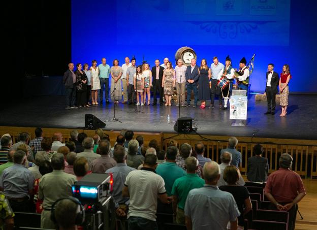 El noveno concurso de Canción Asturiana de Siero repite campeones