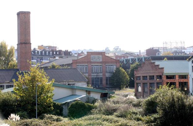 Paniceres propone un hermanamiento con Saint-Étienne para impulsar La Vega