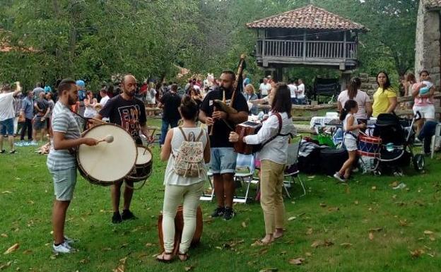 Porrúa celebra la romería del Llaciniegu