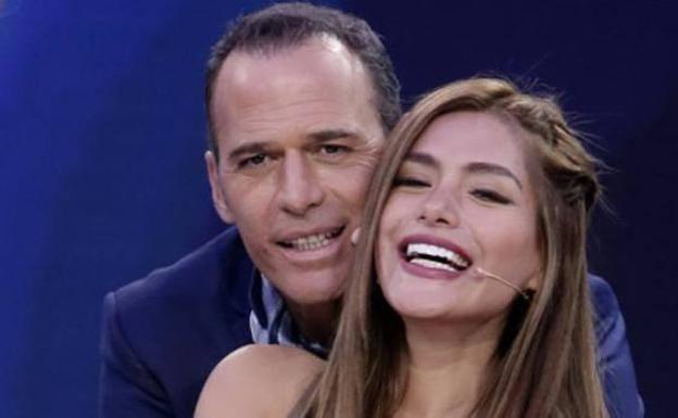 Miriam Saavedra responde con dos «cobras» a la petición de matrimonio de Carlos Lozano