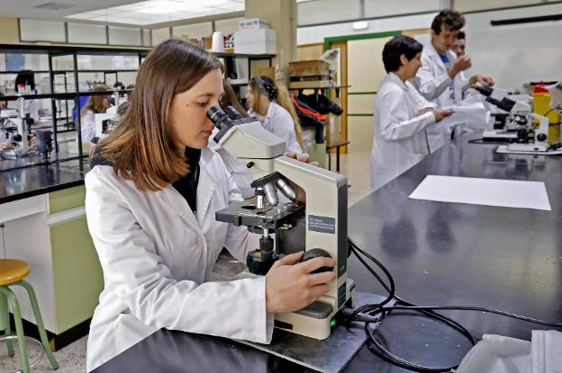 La matrícula en FP sube un 8%, pero aún no da respuesta a toda la demanda empresarial