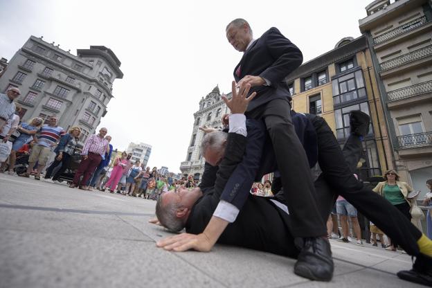 Mímica ante el Campoamor