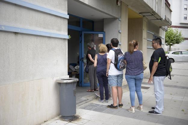 El banco de libros de texto comienza a entregar los primeros manuales