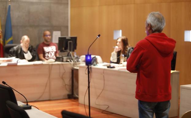 Cinco años de prisión para un ganadero que disparó a otro en Somiedo