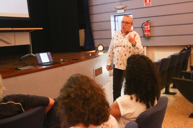 «Pedro Menéndez veía llegar barcos con dinero y eso le atrajo»