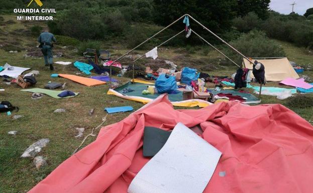 El complicado rescate tras diez horas entre el viento y la tormenta