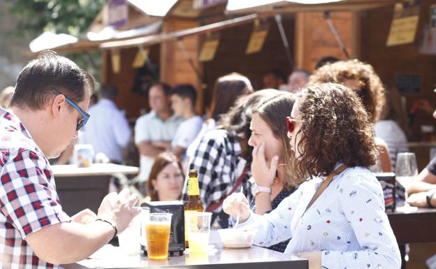 Grupos musicales avilesinos amenizarán la oferta gastronómica en tres plazas del centro