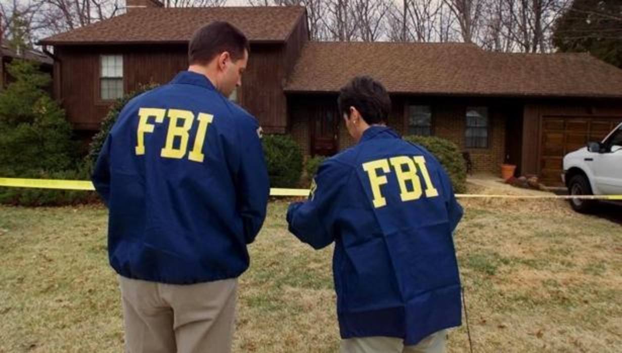 El espeluznante hallazgo del FBI en Arizona: la cabeza de una mujer cosida al cuerpo de un hombre y contenedores llenos de órganos