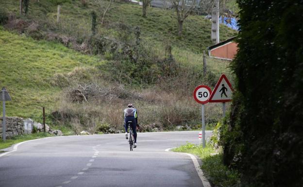 Rescatan a un senderista herido en Amieva