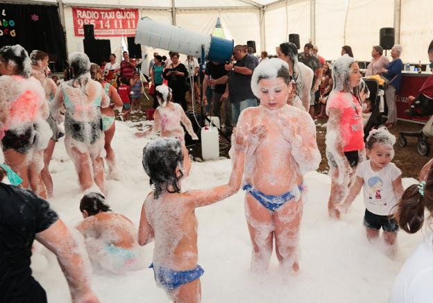Granda se despide con cantaradas